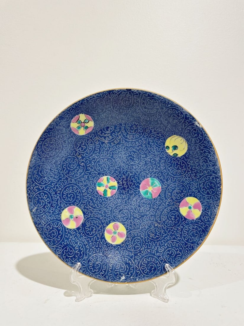 SIX POLYCHROME VESSELS Qianlong, Jiaqing, and pictorial marks, 19th century (6) - 5