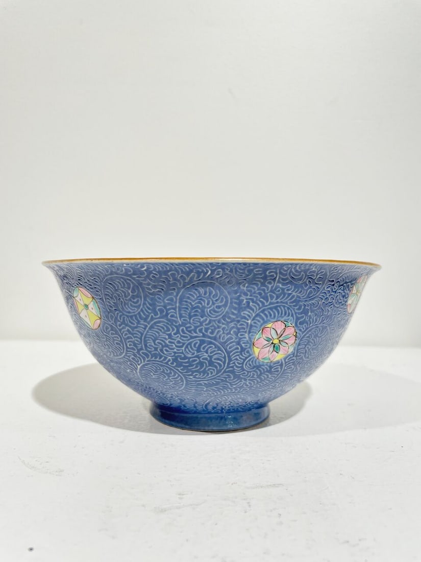 SIX POLYCHROME VESSELS Qianlong, Jiaqing, and pictorial marks, 19th century (6) - 7