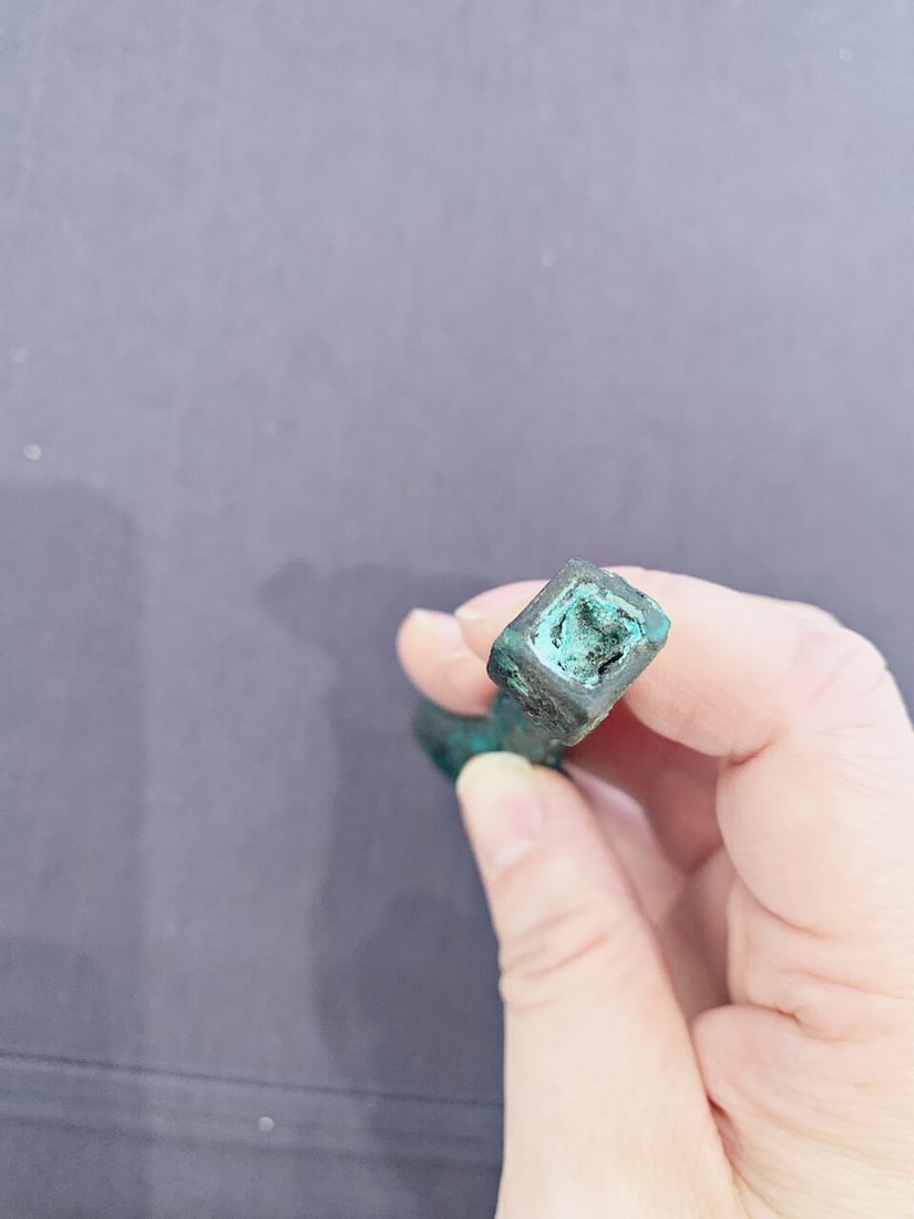 A BRONZE 'MYTHICAL BEAST' ZITHER TUNING KEY, QIN ZHEN YAO - 3