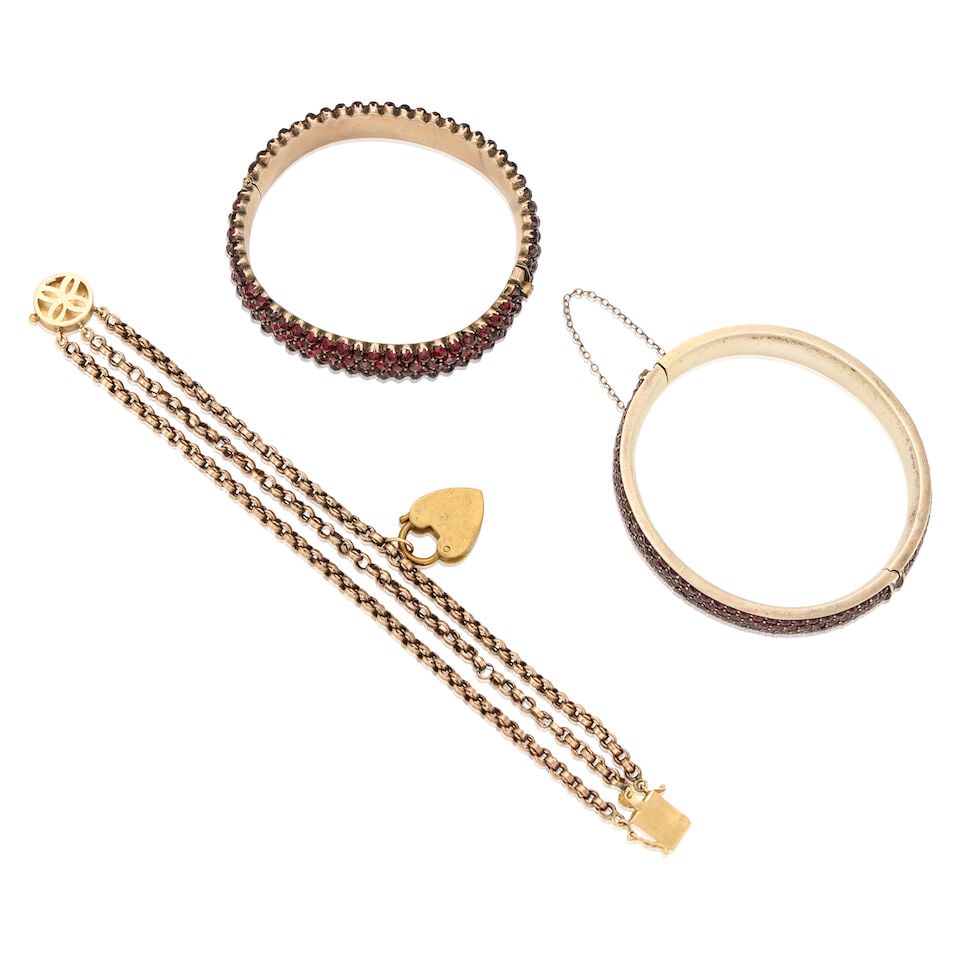 GROUP OF ANTIQUE AND GARNET JEWELRY - 2