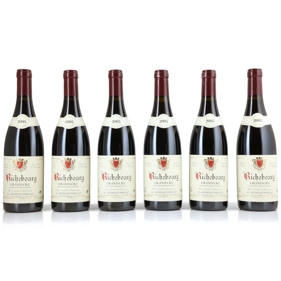 Domaine Hudelot-Noëllat, Richebourg, 2005 (6 x 750ml): Domaine Hudelot-Noëllat, Richebourg, 2005 (6 x 750ml) Region: Côte de Nuits Capsule: slightly worn Packaging: damp-affected original carton For further information on this lot please visit B