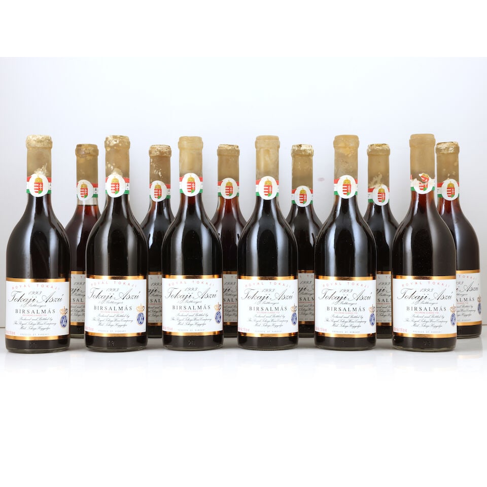 Royal Tokaji, Tokaji Aszú Birsalmás 5 Puttonyos, 1993 (12 x 500ml): Royal Tokaji, Tokaji Aszú Birsalmás 5 Puttonyos, 1993 (12 x 500ml) Region: Hungary Capsule: wax seals, 8 damp-affected Packaging: 2 x original carton (damp-affected) For further information 