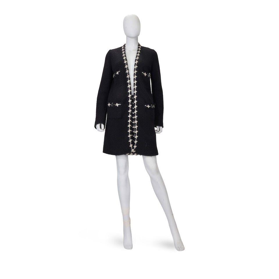 Chanel: a Black and White Cashmere Blend Jacket and Skirt Autumn 2007 (1 of 4)