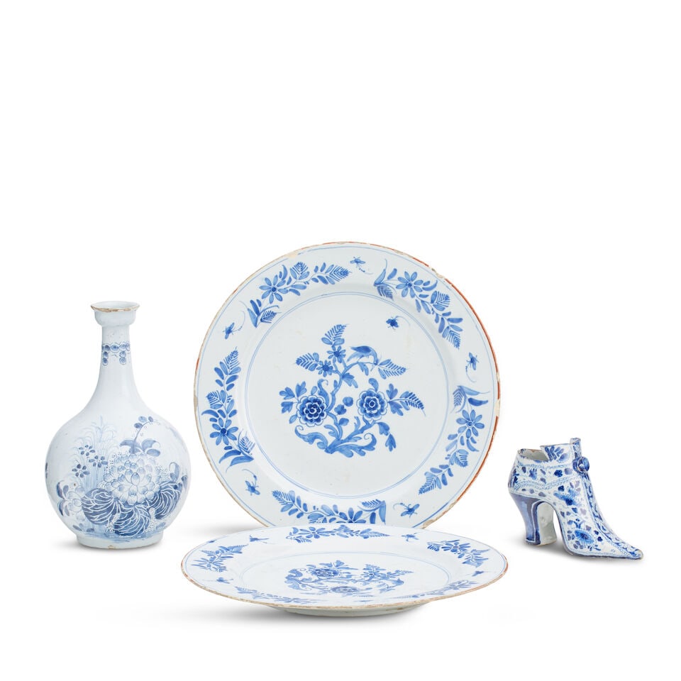 An English delftware shoe, Circa 1725 (1 of 1)