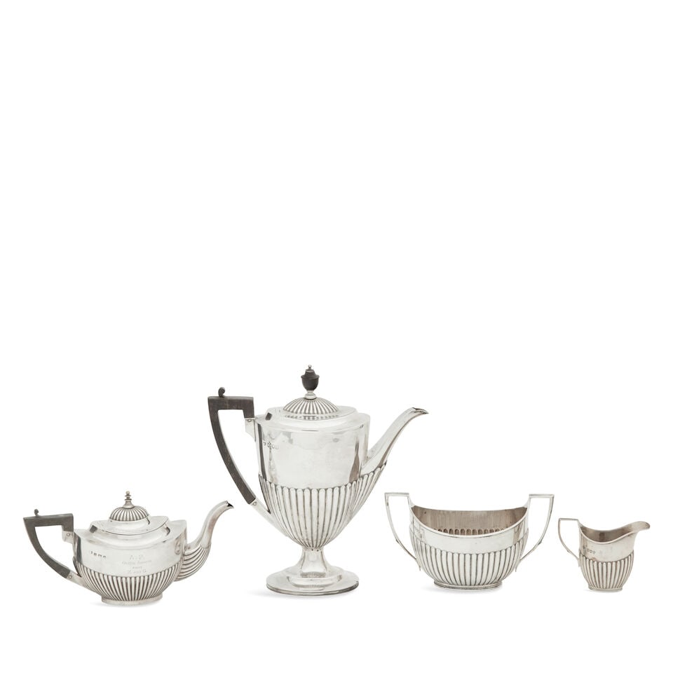 An Edwardian silver coffee pot, Goldsmiths and Silversmiths Company, London 1901, (4) (1 of 1)