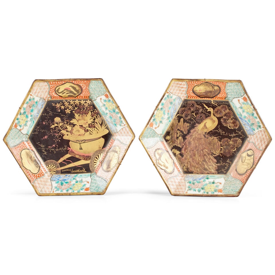 A pair of Arita hexagonal plates 18th century (2) (1 of 2)