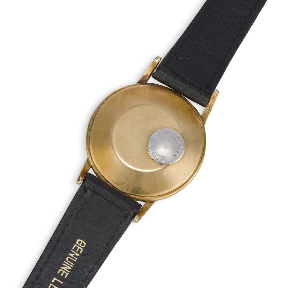 LeCoultre. A gold filled bumper automatic wristwatch with power reserve Futurematic, Circa 1950 - 3