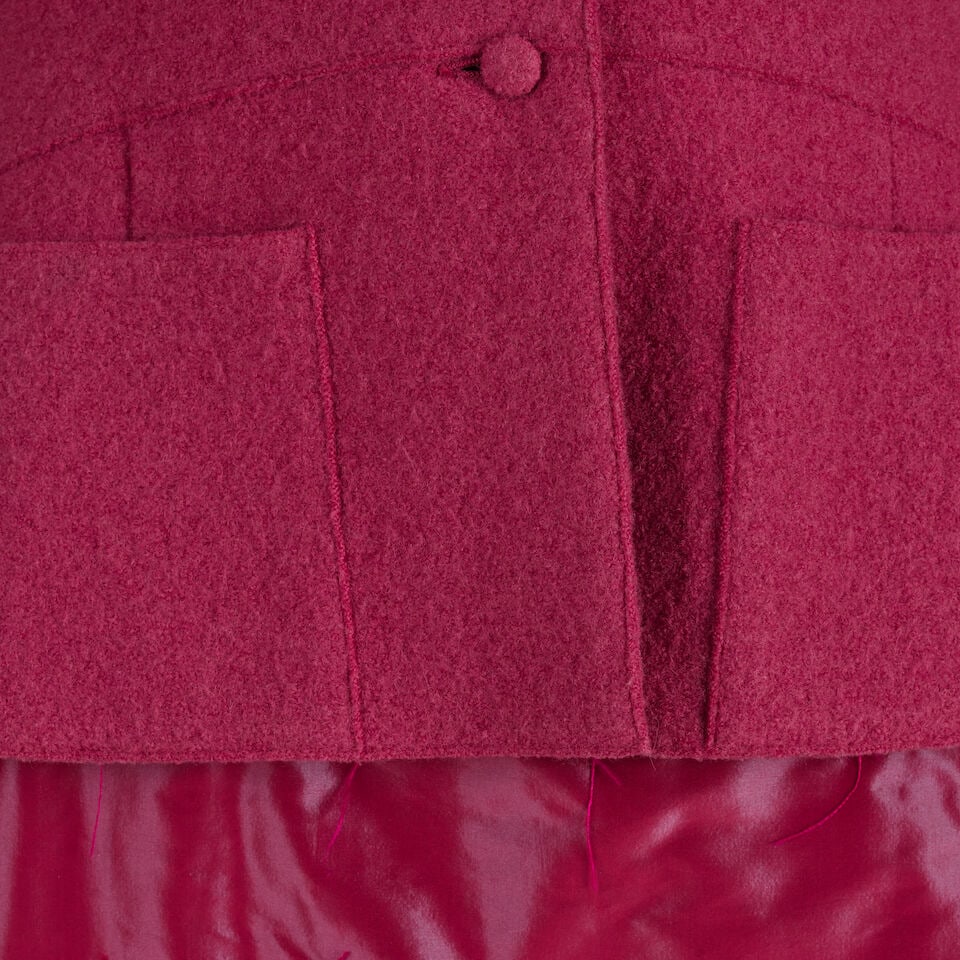 CHANEL: PINK WOOL JACKET AND QUILTED SKIRT ENSEMBLE Fall 1999 - 3