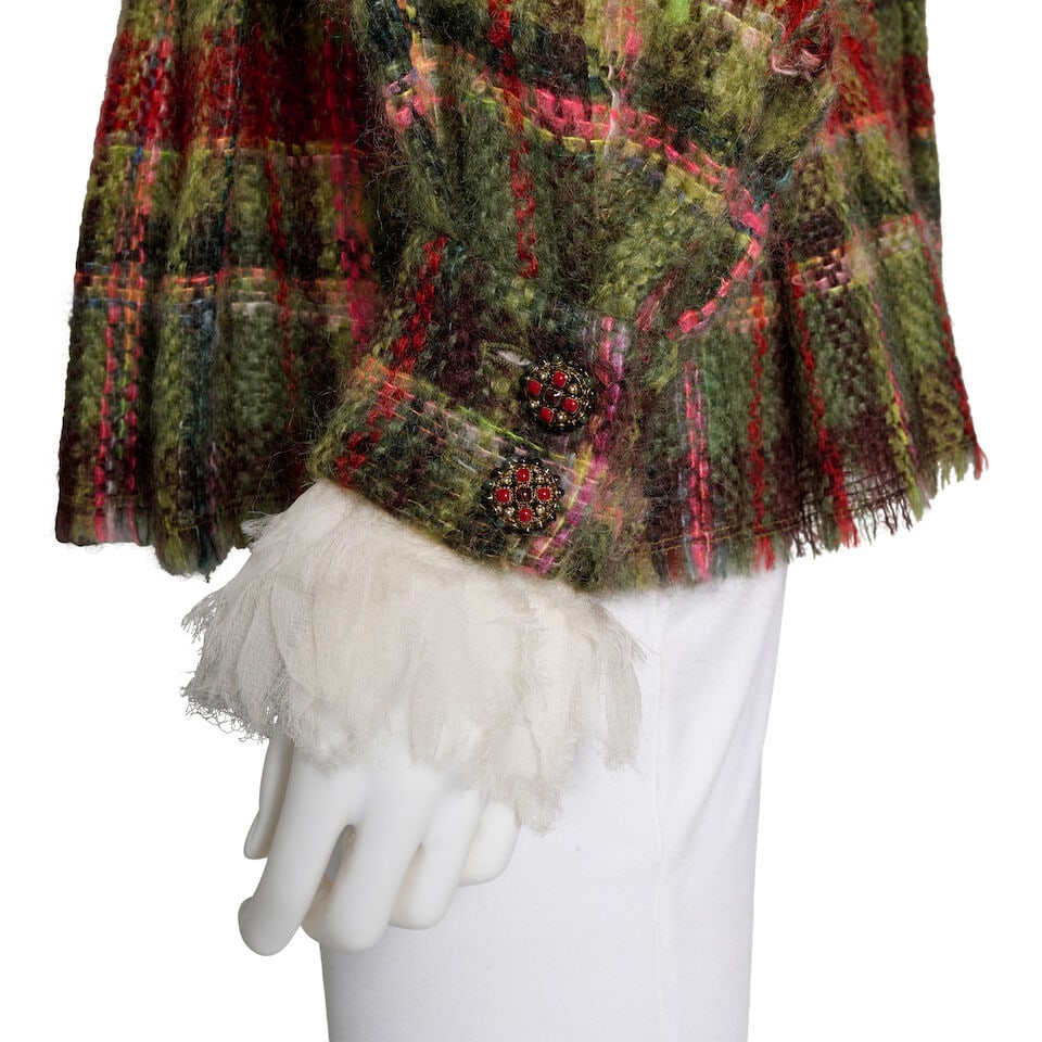 CHANEL: GREEN MOHAIR TWEED PLAID EVENING JACKET Metiers d'Art Paris-Edinburgh | Pre-Fall 2013 |... - 2