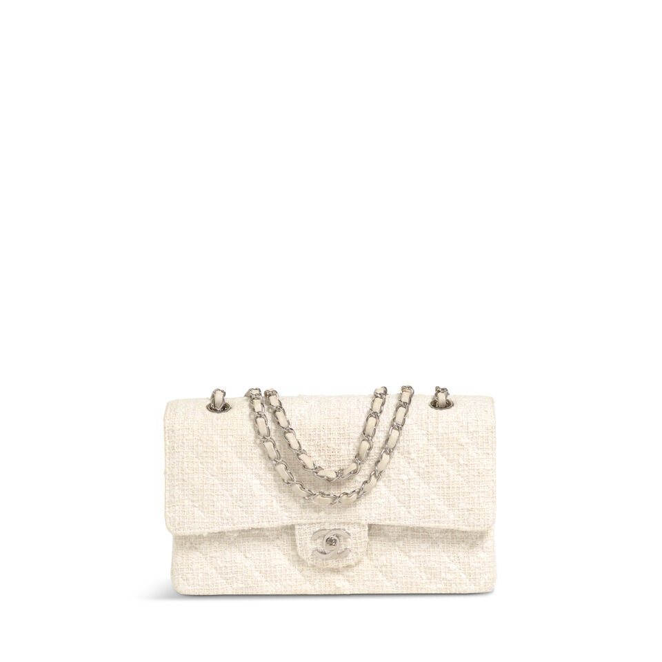CHANEL: CREAM TWEED DOUBLE FLAP CLASSIC 2003-2004: CHANEL: CREAM TWEED DOUBLE FLAP CLASSIC 2003-2004 • Cream Quilted Tweed Exterior • Silver Tone Hardware • Leather and Chain Shoulder Strap • Exterior Patch Pocket • CC Tu