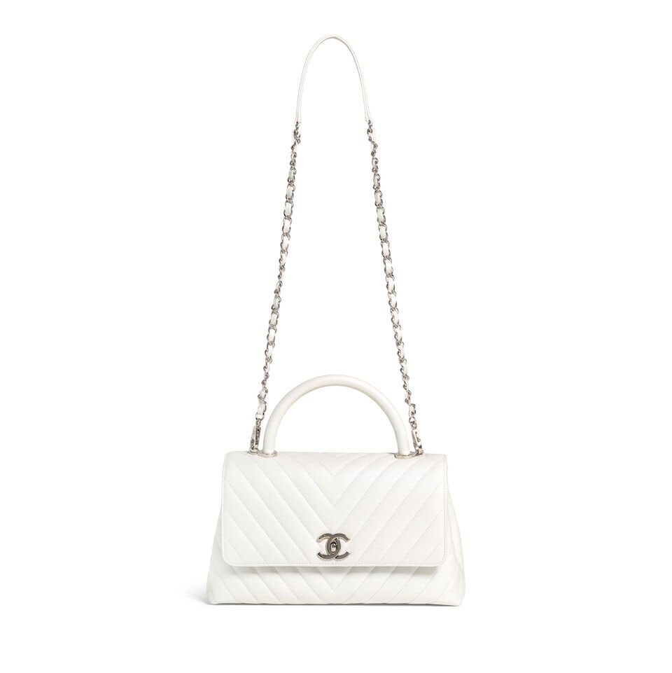 CHANEL: WHITE IRIDESCENT CHEVRON QUILTED SMALL COCO TOP HANDLE BAG Fall/Winter 2019 - 2