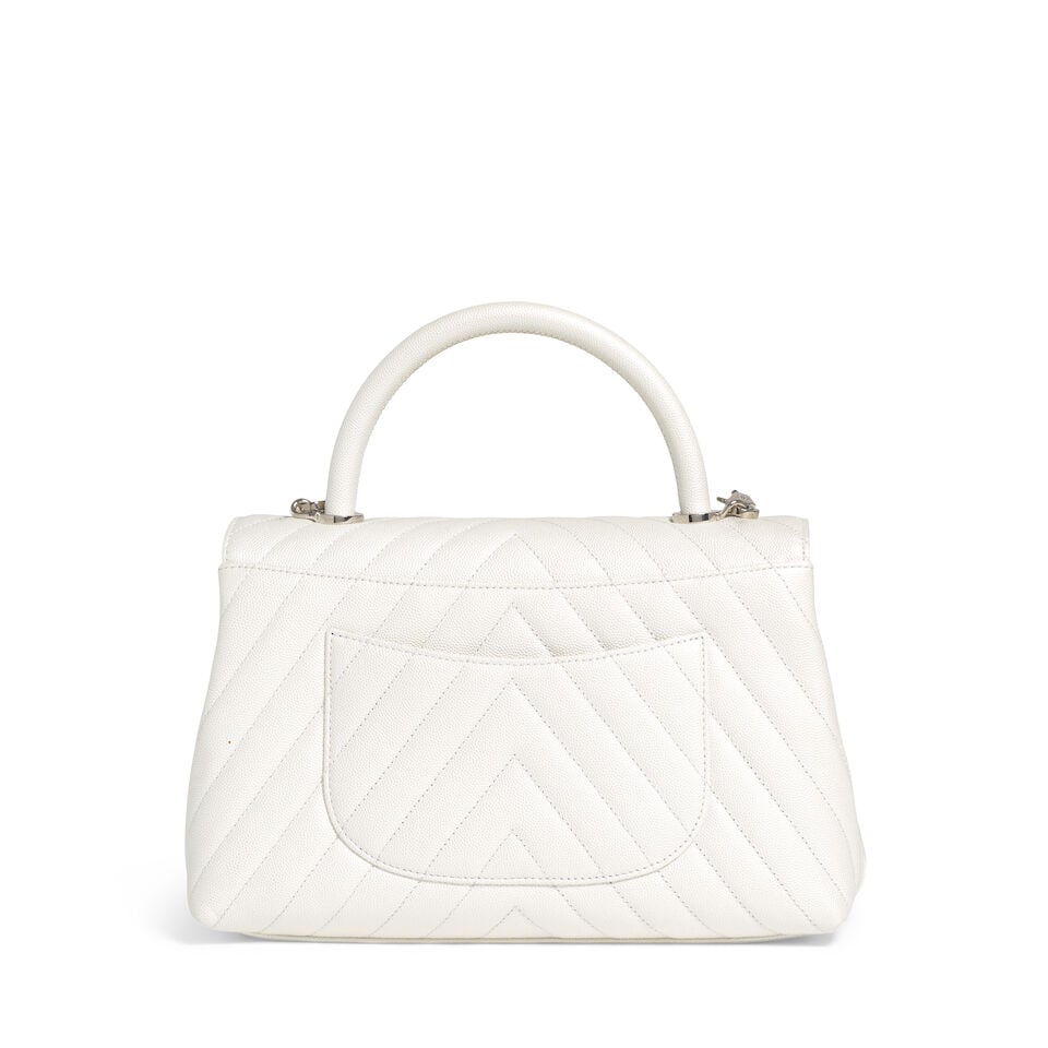 CHANEL: WHITE IRIDESCENT CHEVRON QUILTED SMALL COCO TOP HANDLE BAG Fall/Winter 2019 - 4