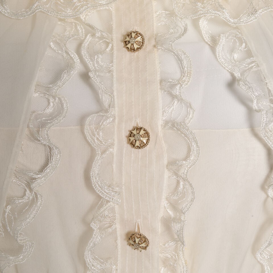 CHANEL: SHEER CREAM SILK LACE RUFFLE BLOUSE Fall 2008 | Look 13 - 3