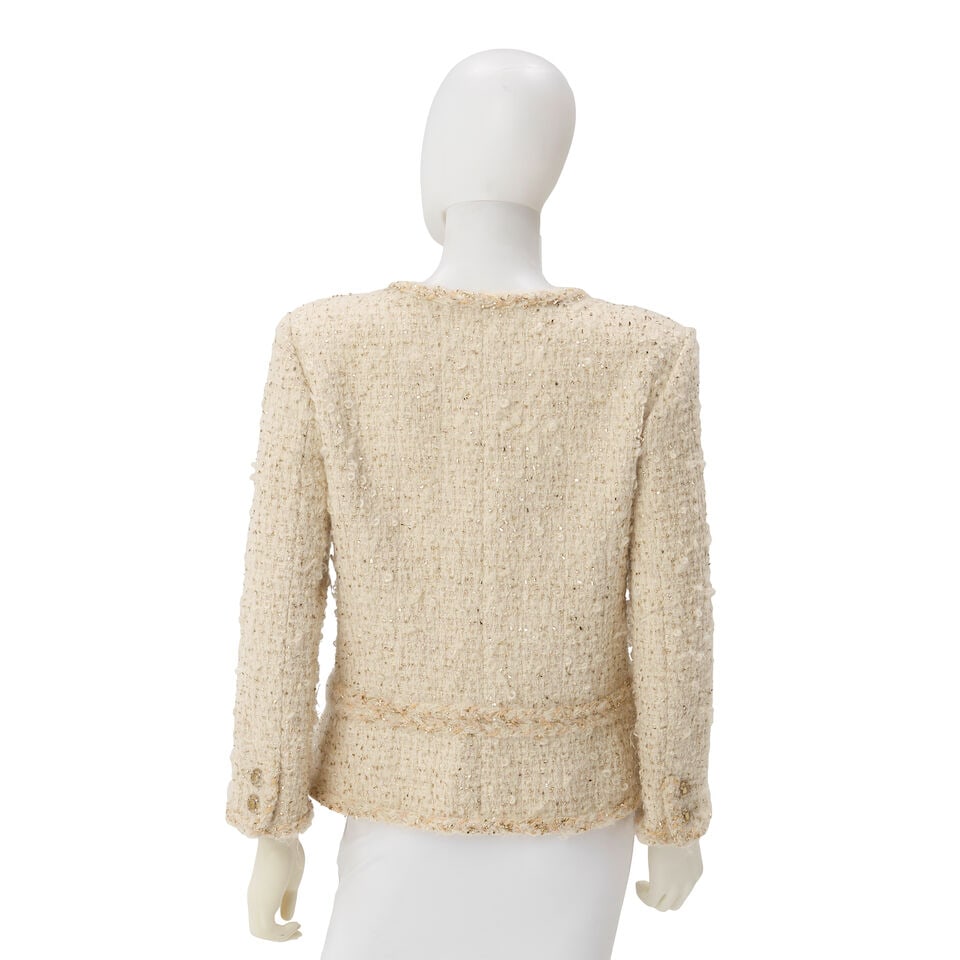 CHANEL: CREAM MOHAIR GOLD EMBELLISHED EVENING JACKET Metiers d'Art Paris-New York | Pre-Fall 2019 - 2