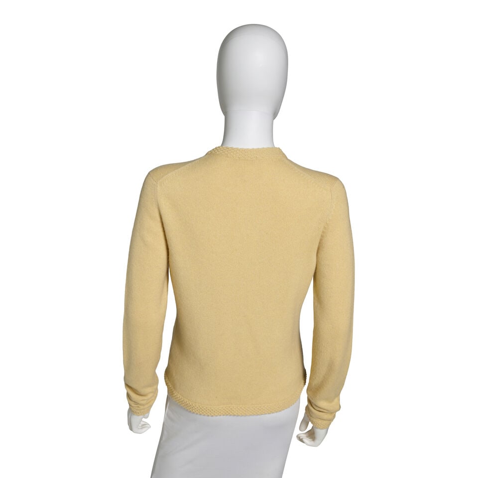 CHANEL: YELLOW KNIT CARDIGAN Spring 2005 - 3