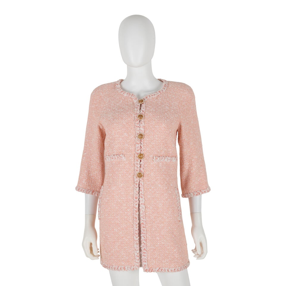 CHANEL: PINK TWEED CROPPED SLEEVE COAT Spring/Summer 2007: CHANEL: PINK TWEED CROPPED SLEEVE COAT Spring/Summer 2007 • Pink and White Tweed Exterior • Four Front Pockets • Bejeweled Buttons Closure • Cropped Sleeves • Pink Silk J