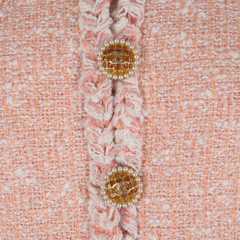 CHANEL: PINK TWEED CROPPED SLEEVE COAT Spring/Summer 2007 - 2