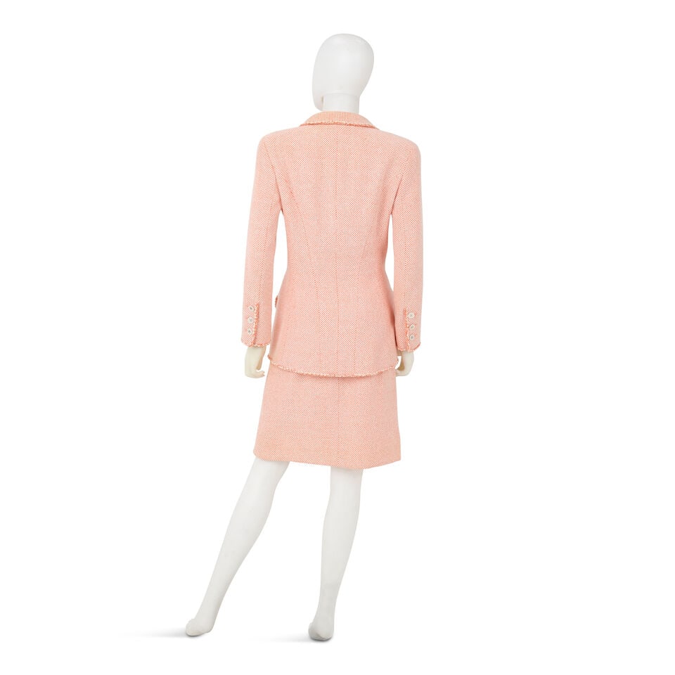 CHANEL: ORANGE AND WHITE TWEED SKIRT SUIT ENSEMBLE Spring 1997 - 2