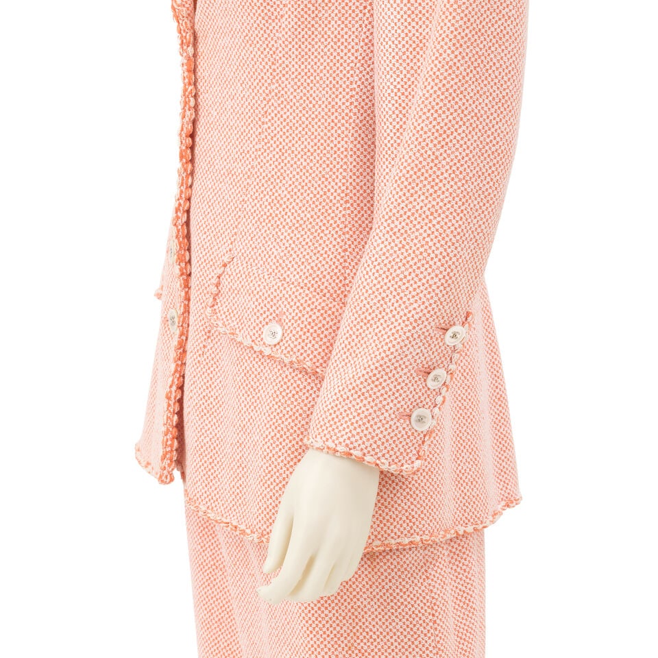 CHANEL: ORANGE AND WHITE TWEED SKIRT SUIT ENSEMBLE Spring 1997 - 3