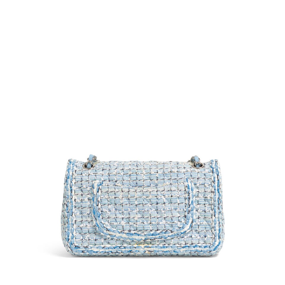 CHANEL: BLUE TWEED BRAID MEDIUM DOUBLE FLAP Cruise 2019 - 3