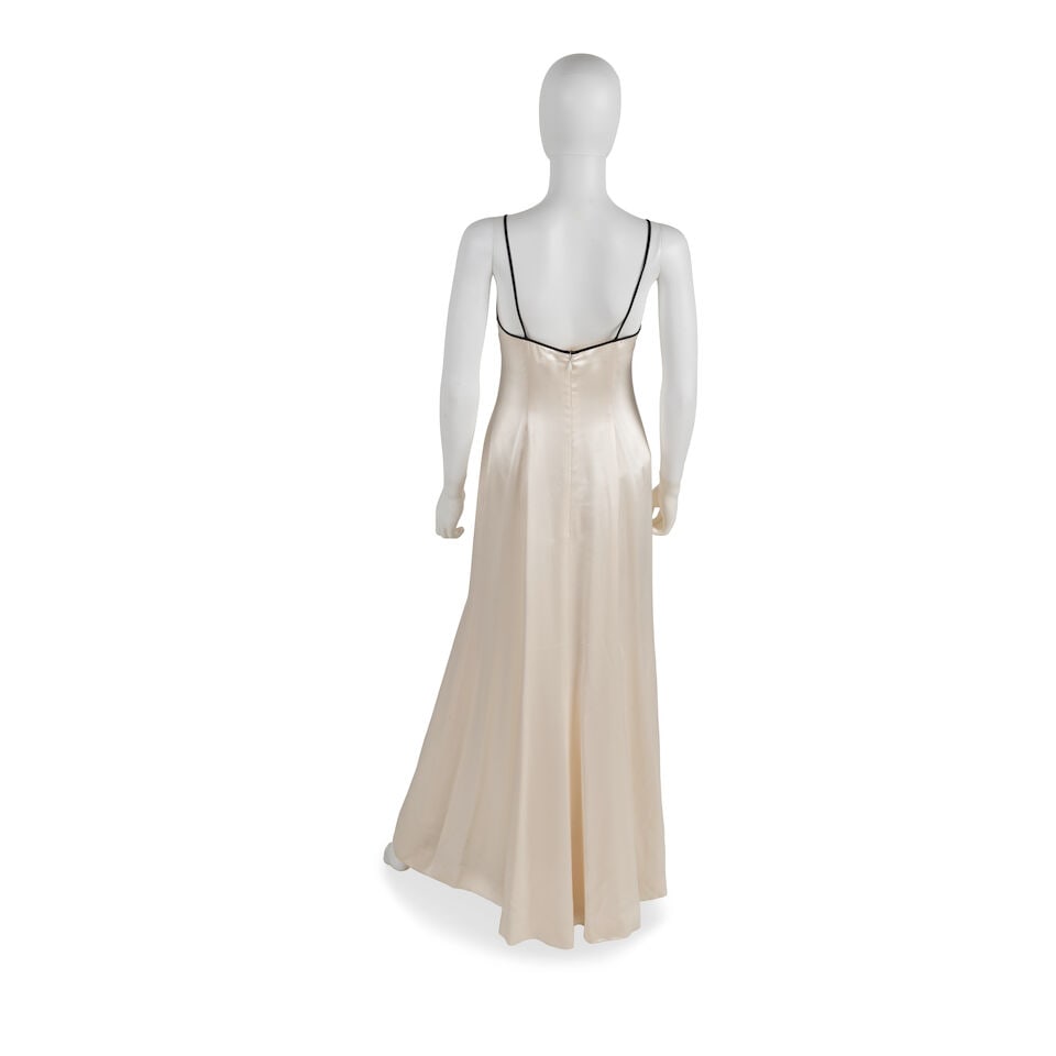 CHANEL: WHITE SILK SLIP DRESS Fall 1995 - 3