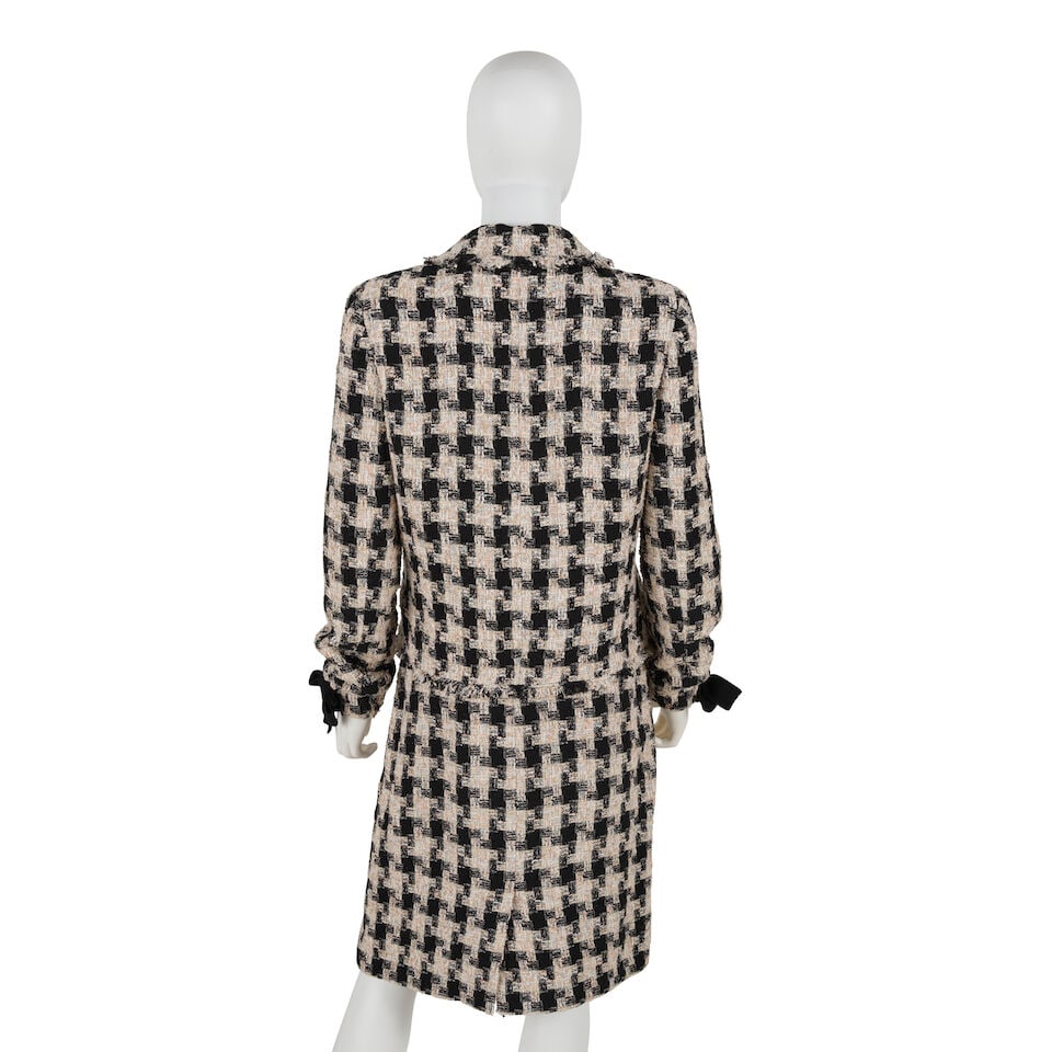 CHANEL: BLACK AND PASTEL PLAID TWEED SKIRT SUIT ENSEMBLE Fall 2004 - 3