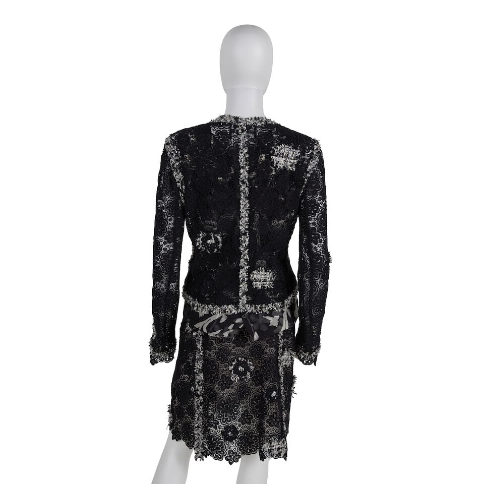CHANEL: BLACK AND WHITE LACE CAMELLIA SKIRT SUIT ENSEMBLE Spring 2004 - 6