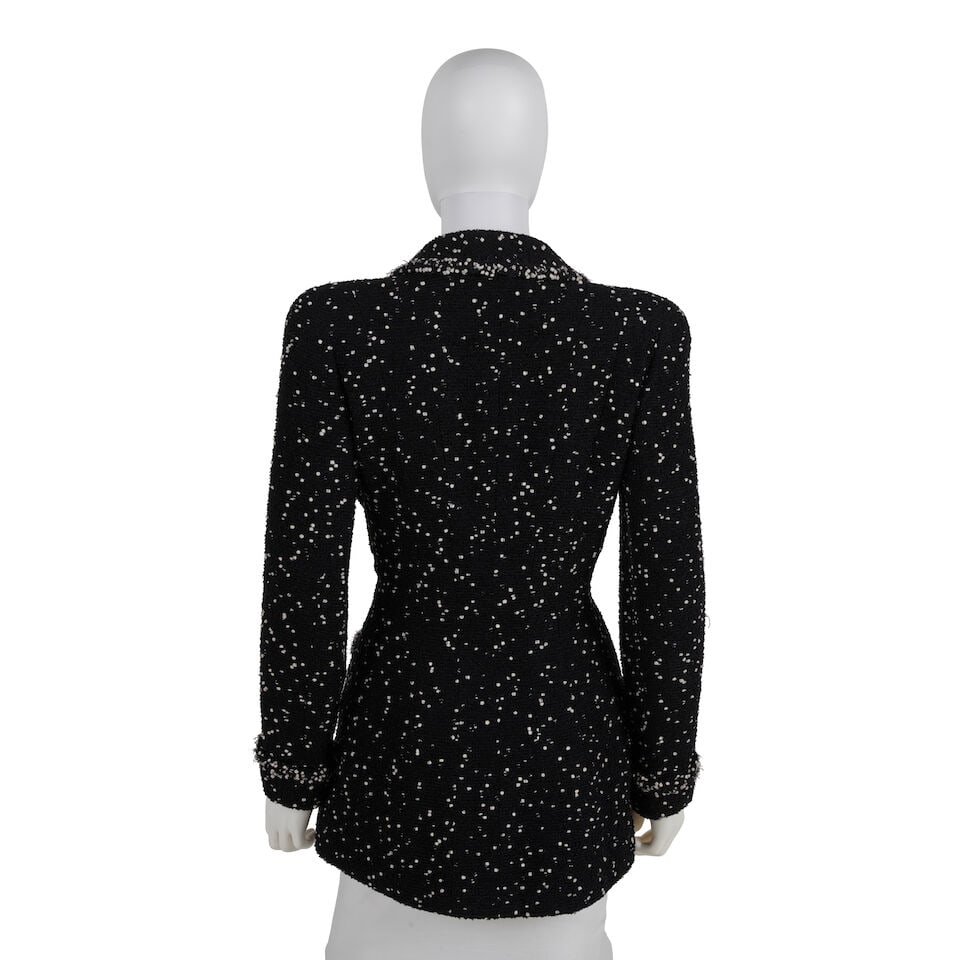 CHANEL: BLACK AND WHITE FLECKED BOUCLE BLAZER Fall 1995 - 3