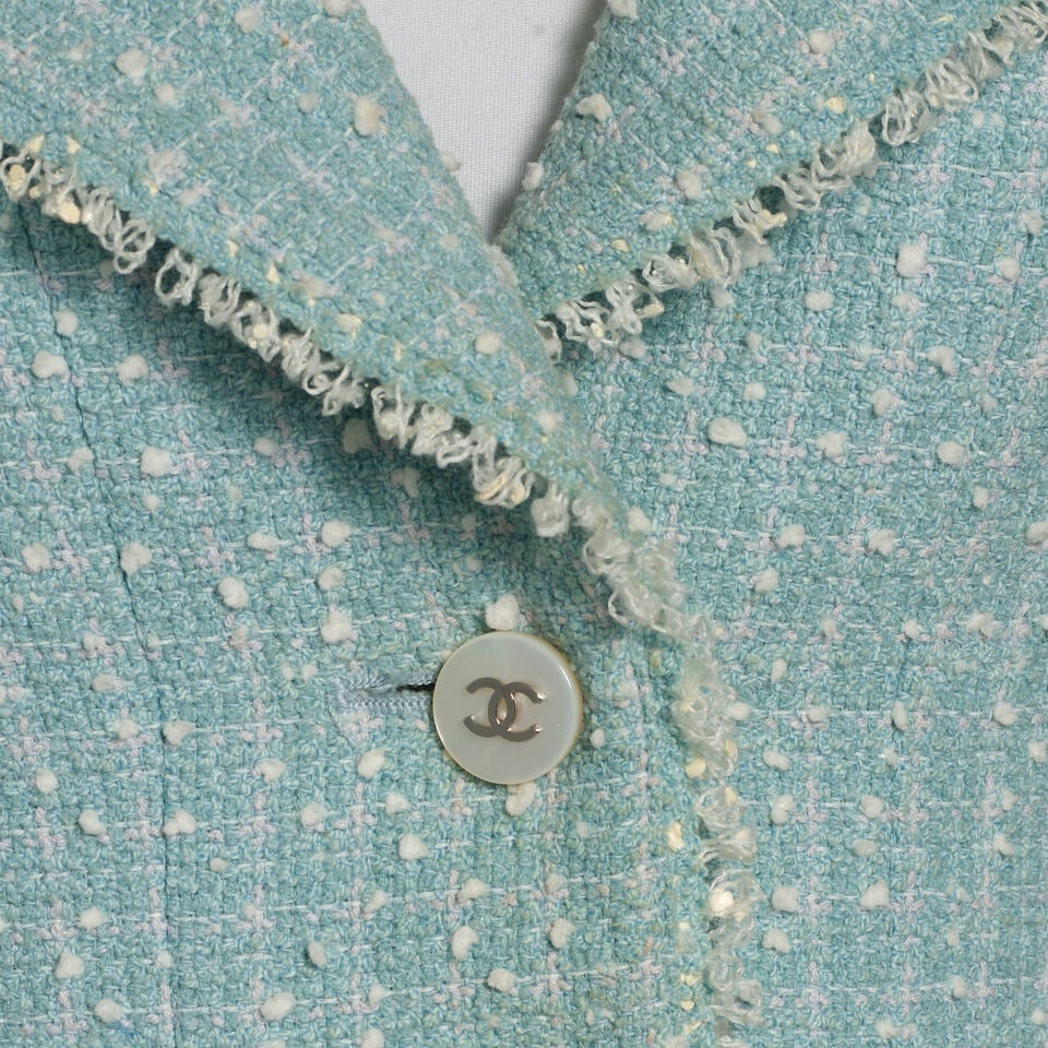 CHANEL: BLUE & WHITE BOUCLE TWEED JACKET Spring 1997 - 2