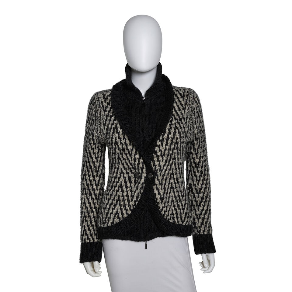CHANEL: BLACK AND WHITE CHEVRON KNIT SWEATER Fall 2010: CHANEL: BLACK AND WHITE CHEVRON KNIT SWEATER Fall 2010 • Black and White Patterned Chevron Mohair Exterior • Turtleneck and Panel Inset Detail • Button and Zipper Closure • No 