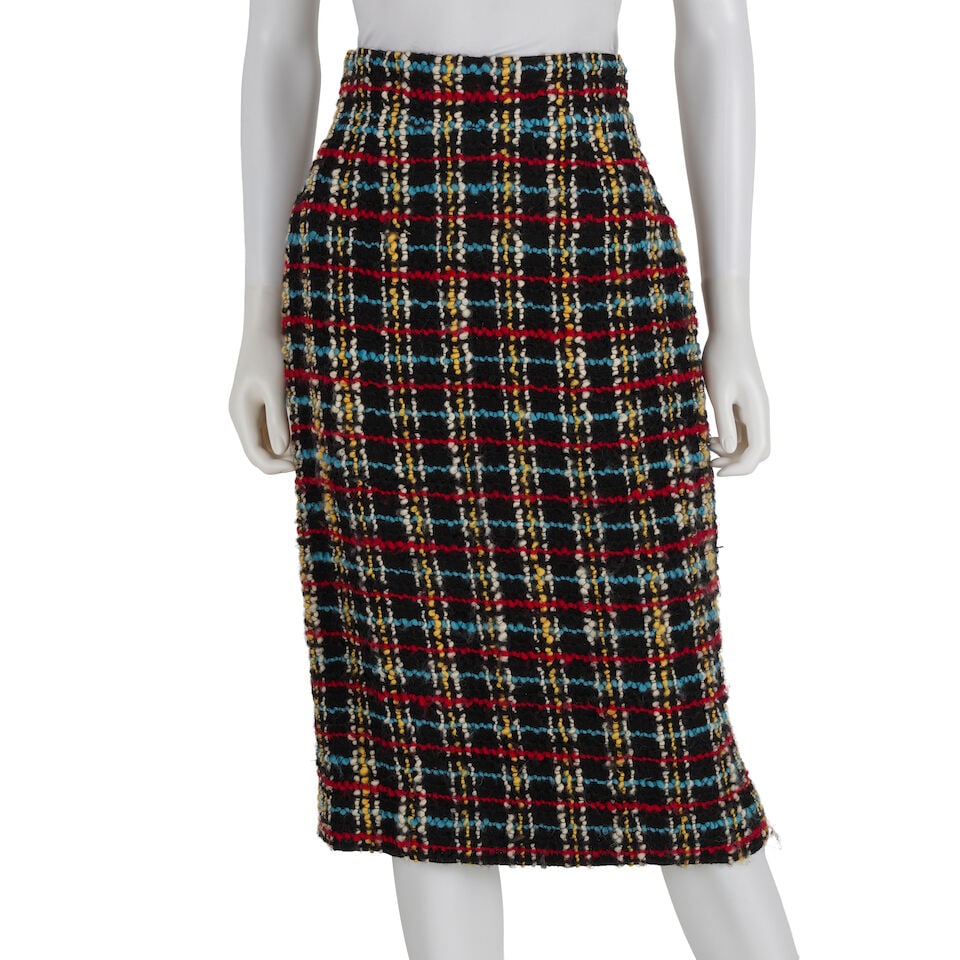 CHANEL: MULTICOLOR TWEED EMBELLISHED COAT AND SKIRT ENSEMBLE FALL 2007 | LOOK 2 - 3