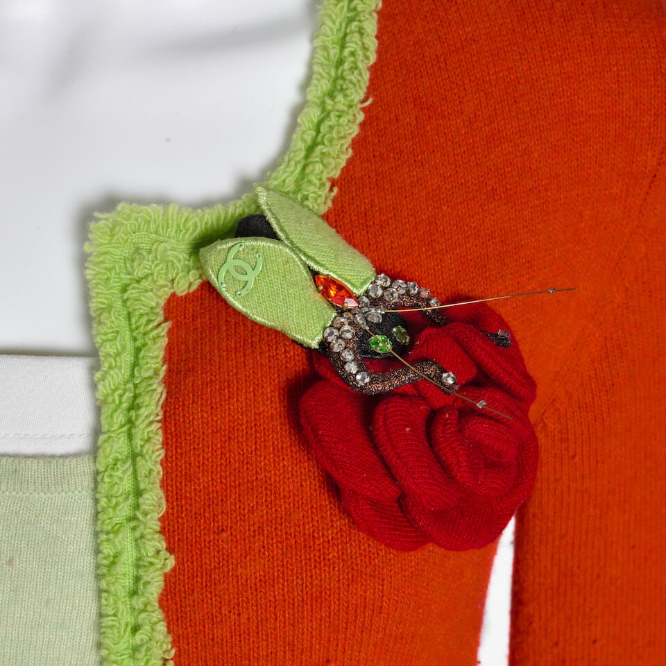 CHANEL: ORANGE AND GREEN CARDIGAN TOP SET Spring 2004 - 2