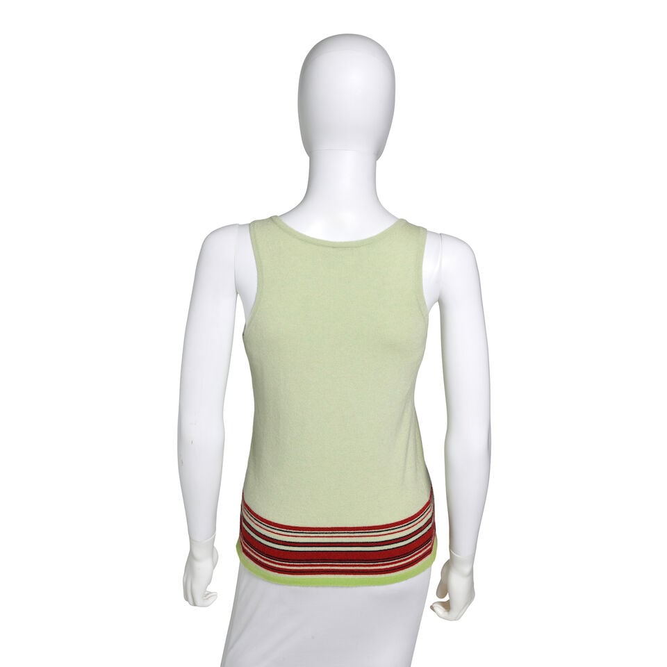 CHANEL: ORANGE AND GREEN CARDIGAN TOP SET Spring 2004 - 3