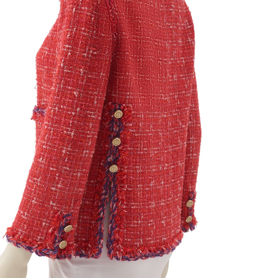CHANEL: PINK AND PURPLE TWEED JACKET Spring 2006 | Look 19 - 3