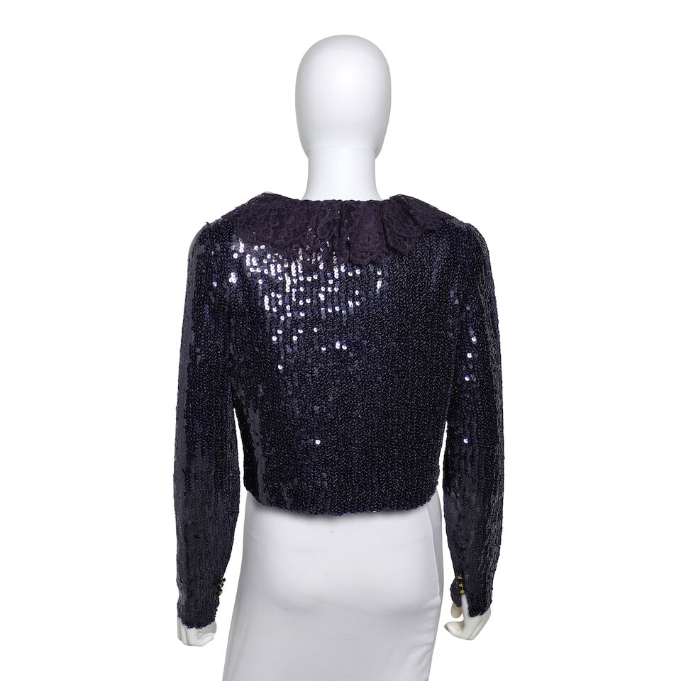 CHANEL: BLUE SEQUIN EVENING JACKET AND TOP ENSEMBLE Fall 1994 | Look 181 - 5
