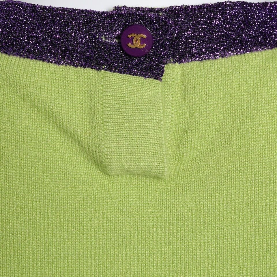 CHANEL: GREEN EMBELLISHED KNIT CARDIGAN TWINSET Fall 1998 - 5