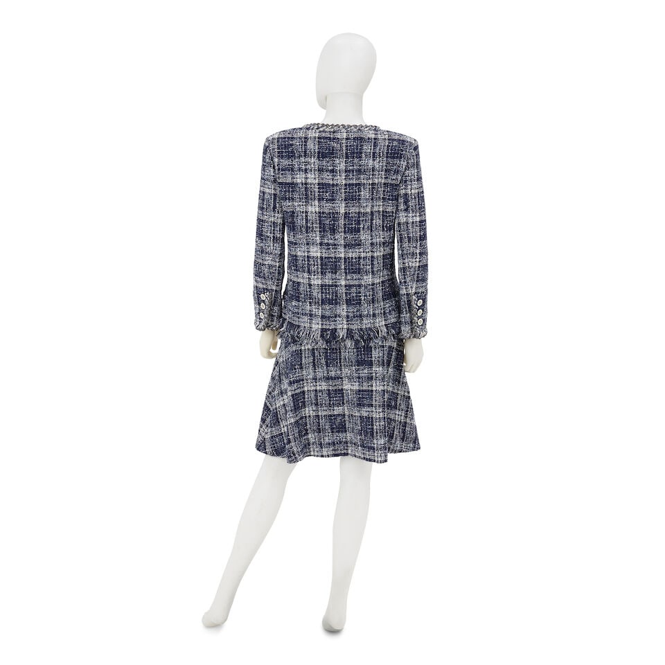 CHANEL: NAVY AND SILVER FANTASY TWEED SKIRT SUIT ENSEMBLE Pre-Spring 2018 - 2