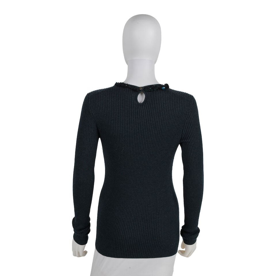 CHANEL: GREEN EMBELLISHED KNIT TOP Fall 2012 - 3