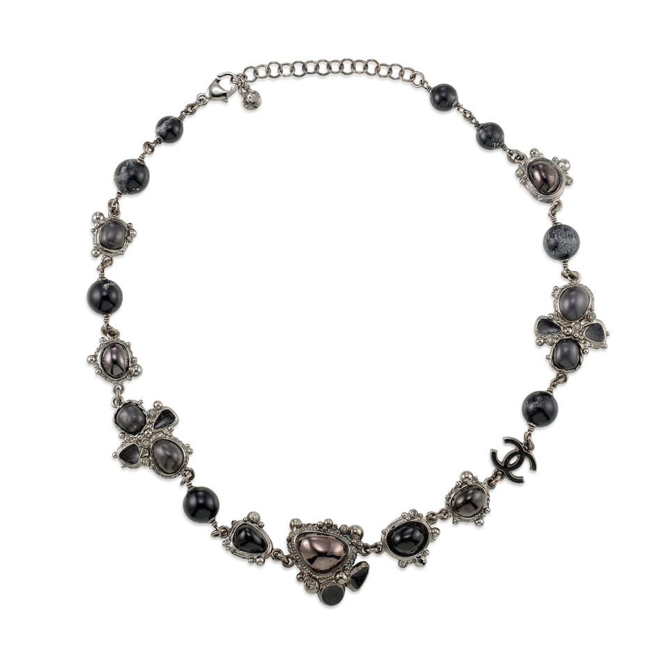 CHANEL: SILVER AND BLACK BEADED NECKLACE Fall 2008 (1 of 1)