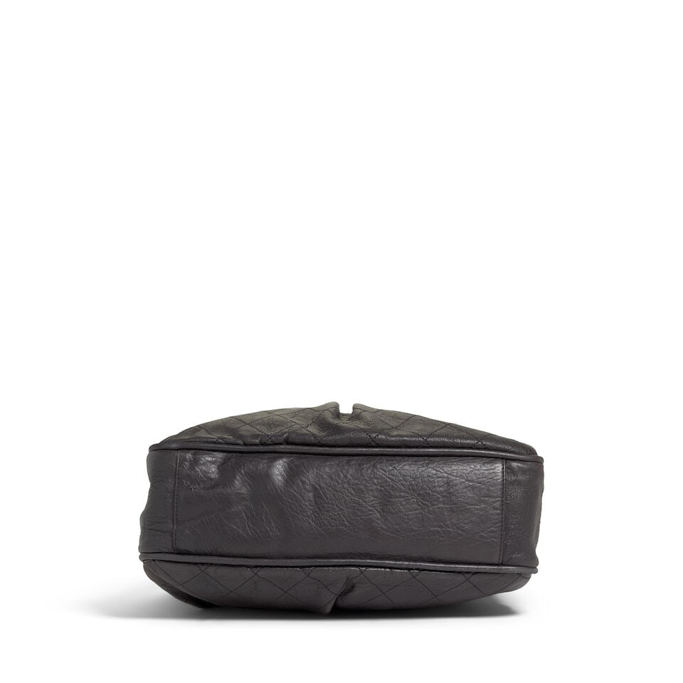 CHANEL: BLACK DISTRESSED LE MARAIS TOTE Fall 2007 - 2