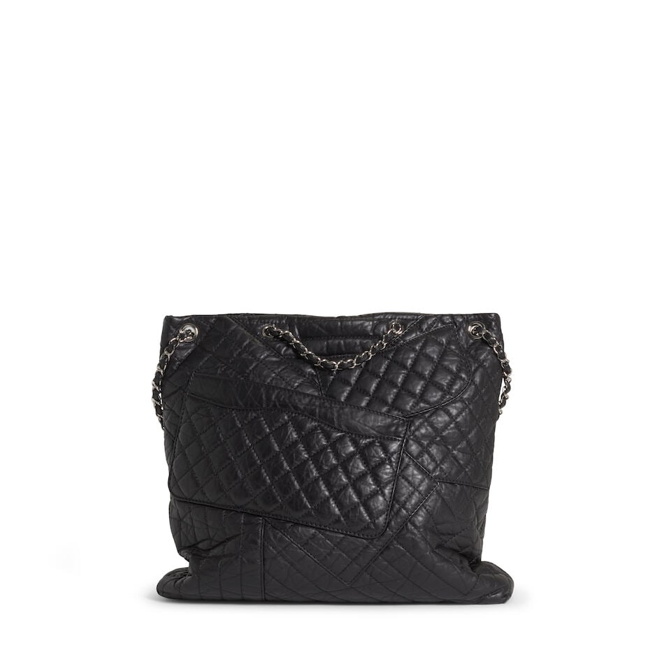 CHANEL: BLACK QUILTED KARL'S CABAS TOTE Fall 2010 - 3