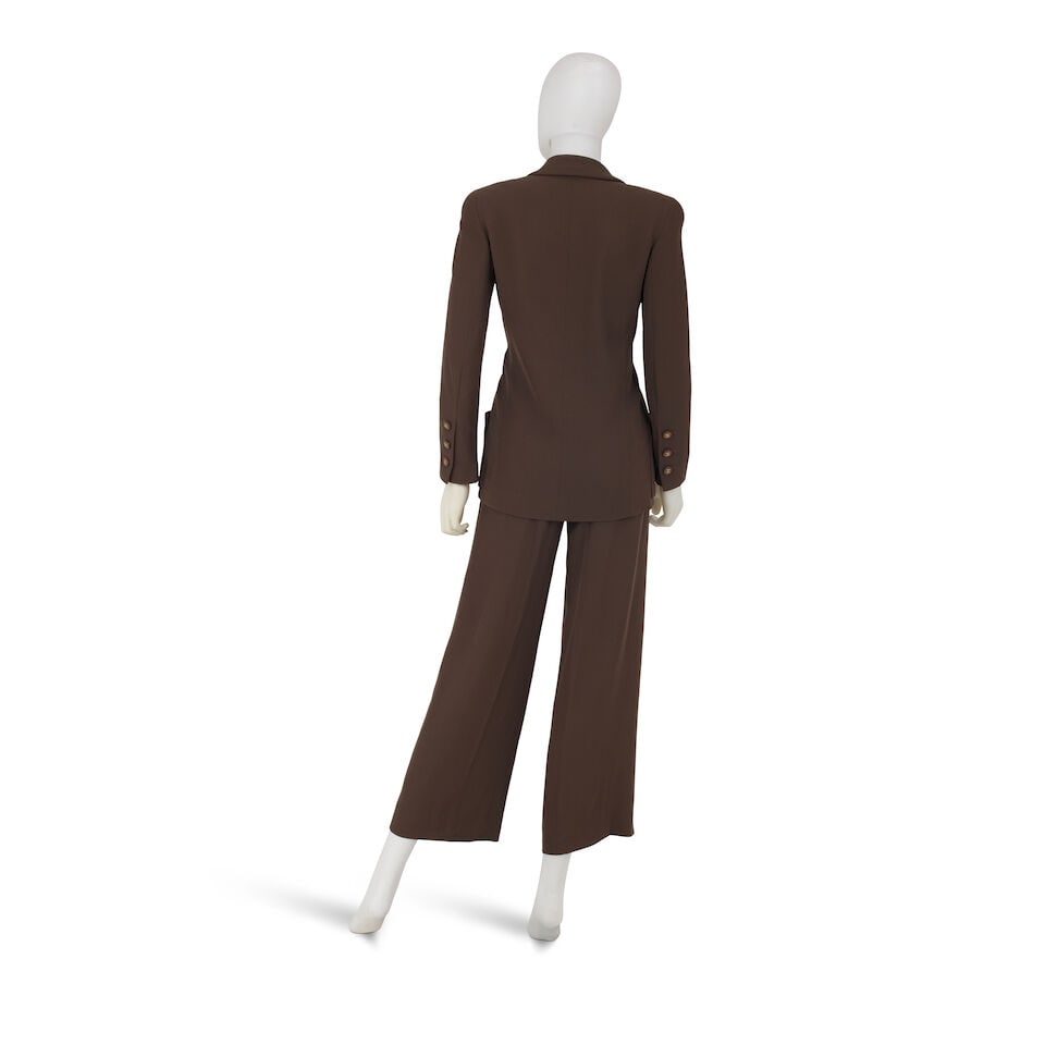 CHANEL: OLIVE WOOL SUIT Fall 1994 - 3