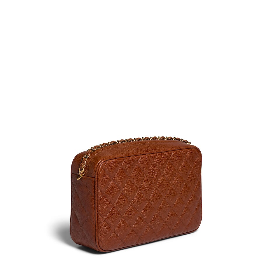 CHANEL: BROWN CAVIAR QUILTED CAMERA BAG 1994-1996 - 3