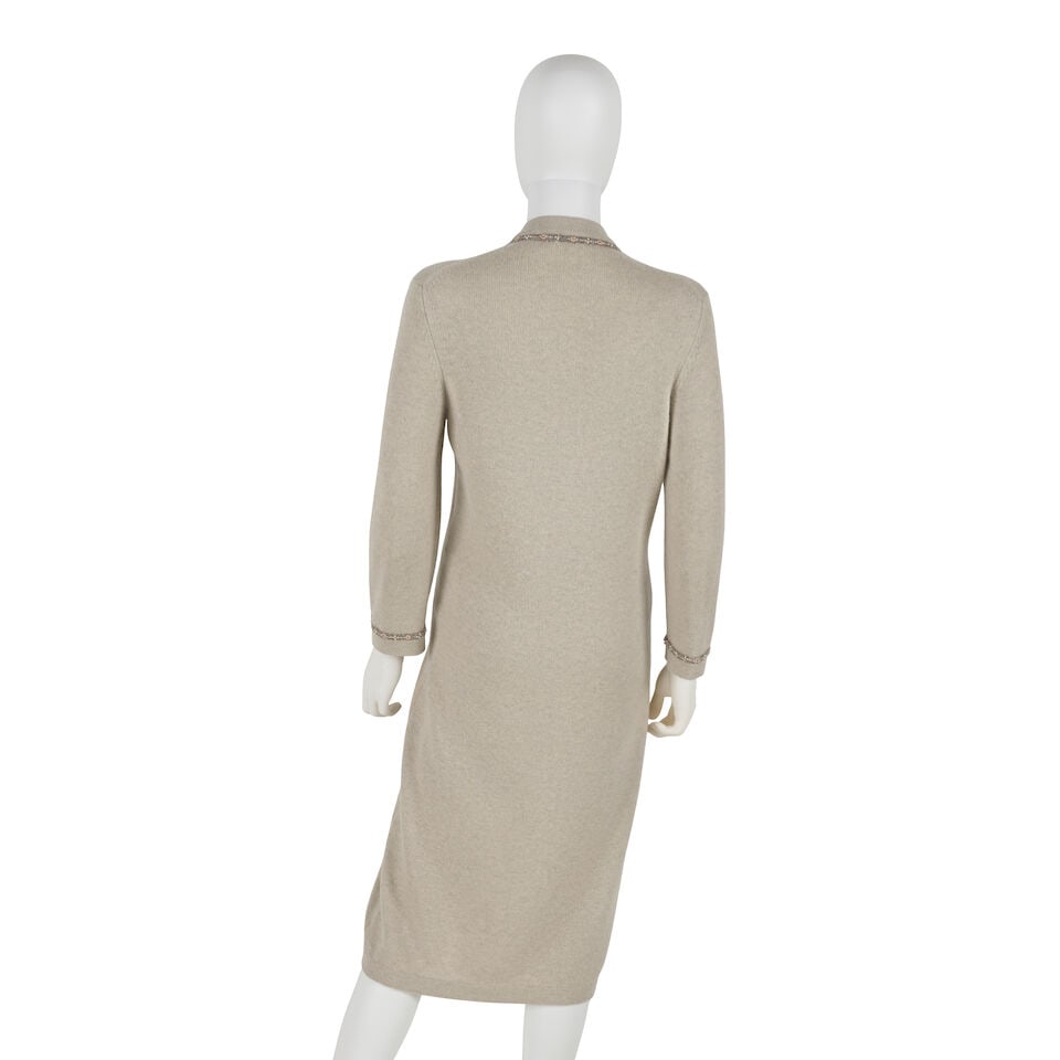 CHANEL: GREY CASHMERE EMBELLISHED CARDIGAN Cruise 2008 - 3