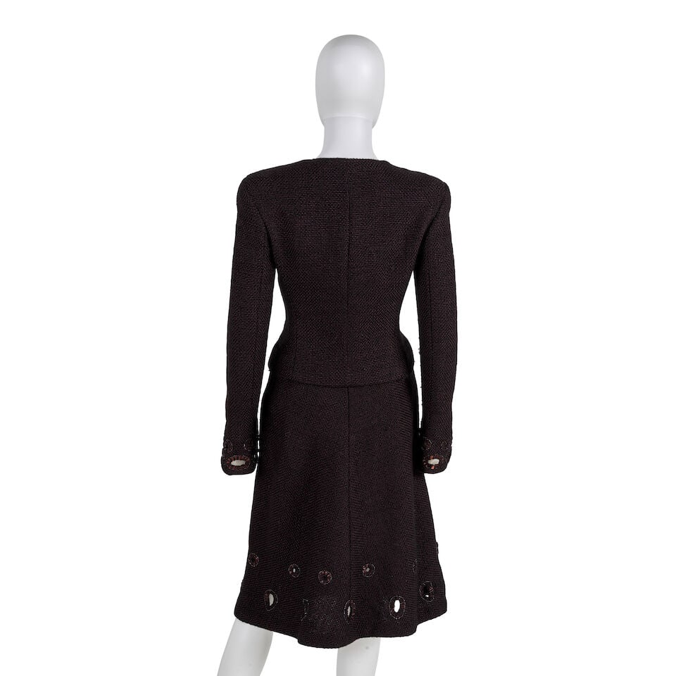 CHANEL: BROWN TWEED CUT OUT SKIRT SUIT ENSEMBLE Fall 2000 - 3