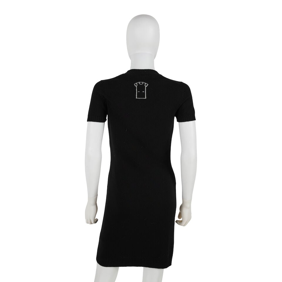 CHANEL: BLACK KNIT DRESS Fall 2009 - 3
