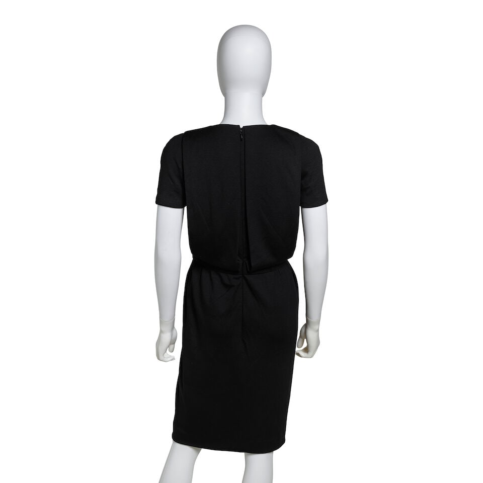CHANEL: BLACK JEWEL EMBELLISHED DRESS Metiers d'Art Paris-Byzance | Pre-Fall 2011 | Look 11 - 3