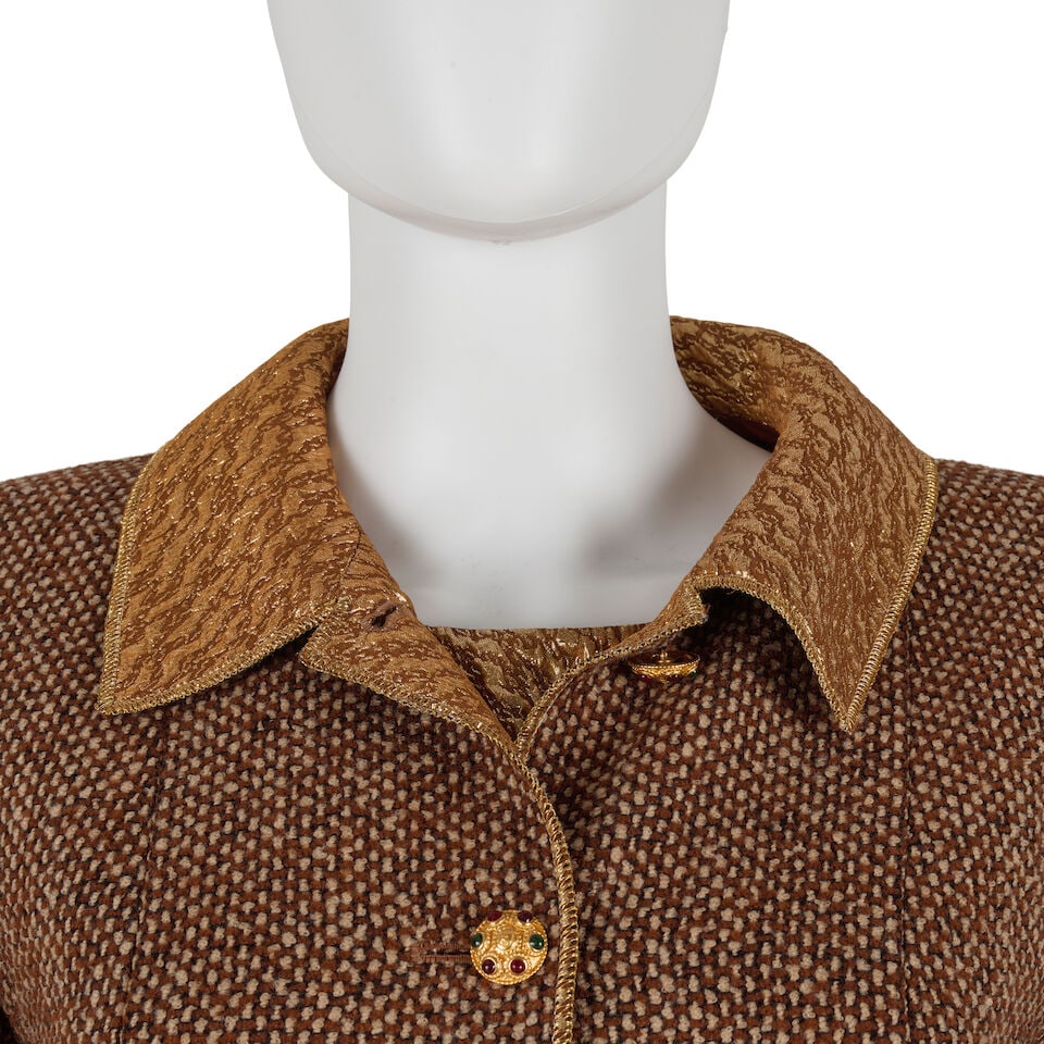 CHANEL: MULTICOLOR TWEED AND GOLD BROCADE ENSEMBLE Runway Fall 1996 - 2