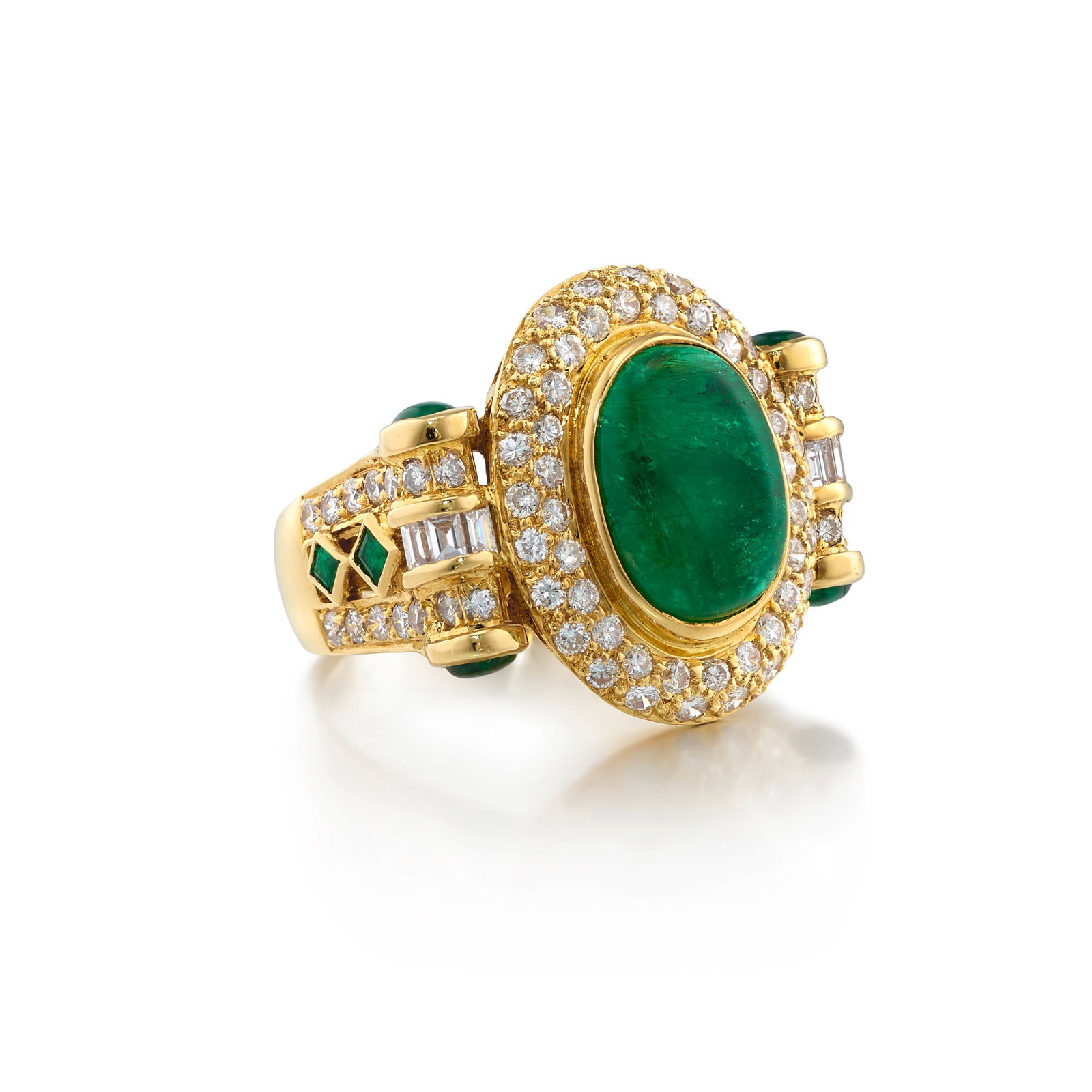 AN 18K GOLD, EMERALD AND DIAMOND RING (1 of 1)
