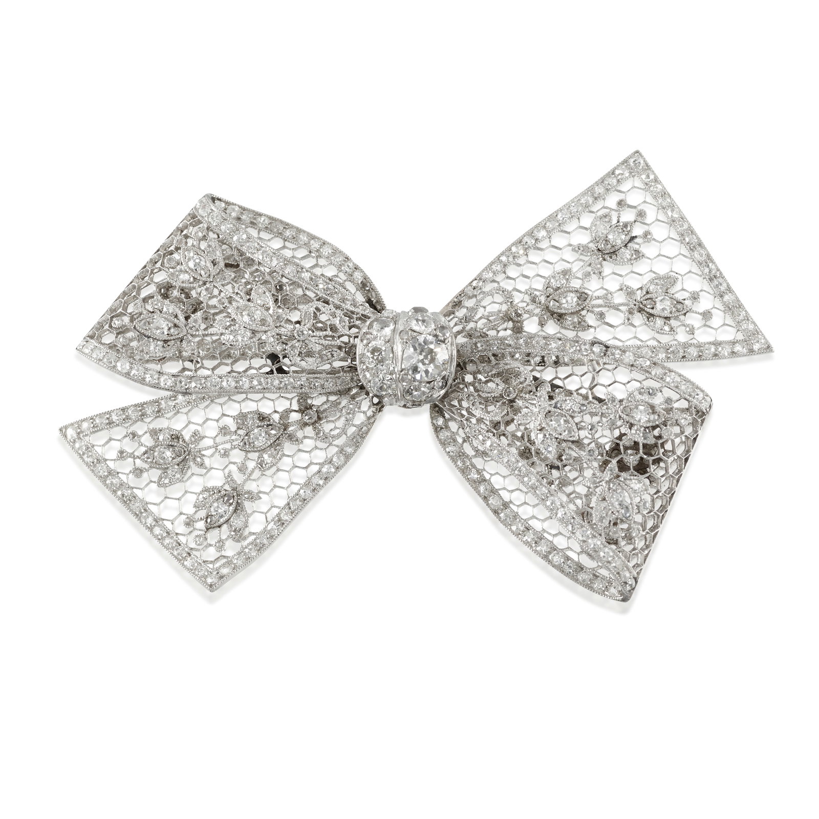 A DIAMOND BROOCH, CIRCA 1915 (1 of 1)